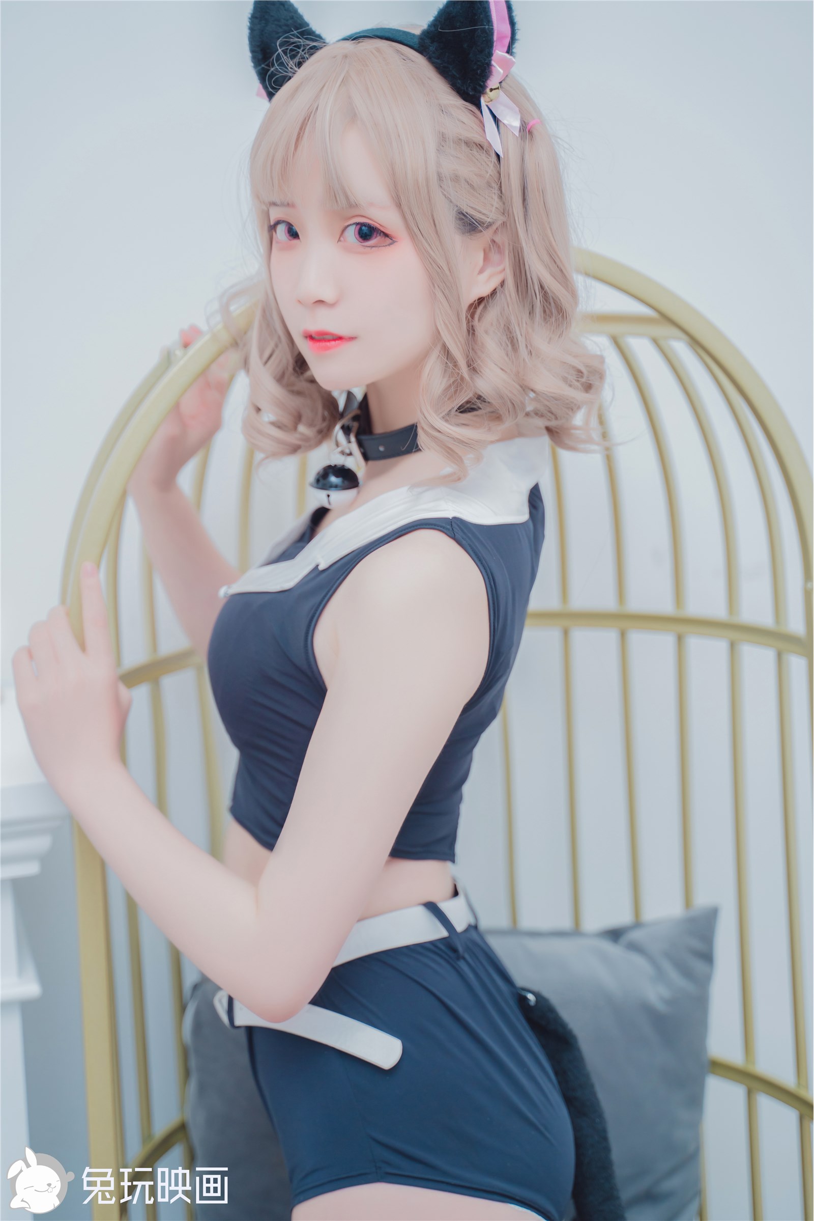 Rabbit Playing with Imagery VOL.070 Cute Meow Girlfriend(26)